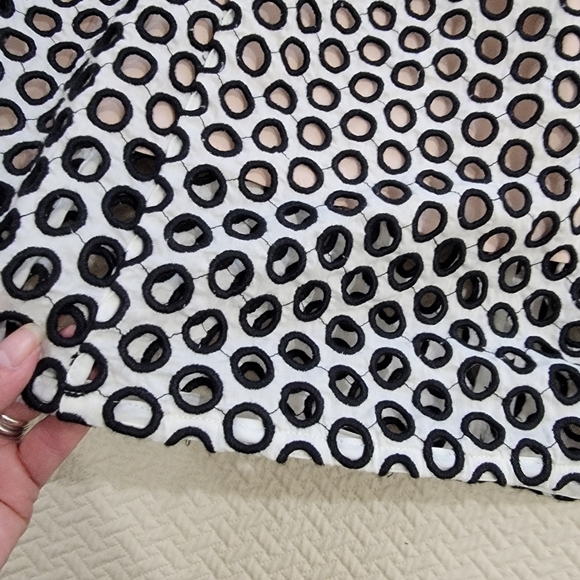 J. Crew Cotton Embroidered Open Polks dot Skirt over blush pink lining Size 6 - Picture 5 of 16